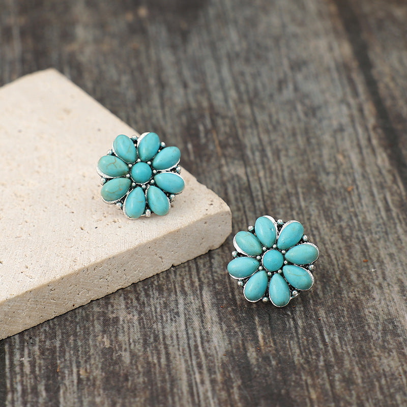 Turquoise greenstone flower-shaped earrings